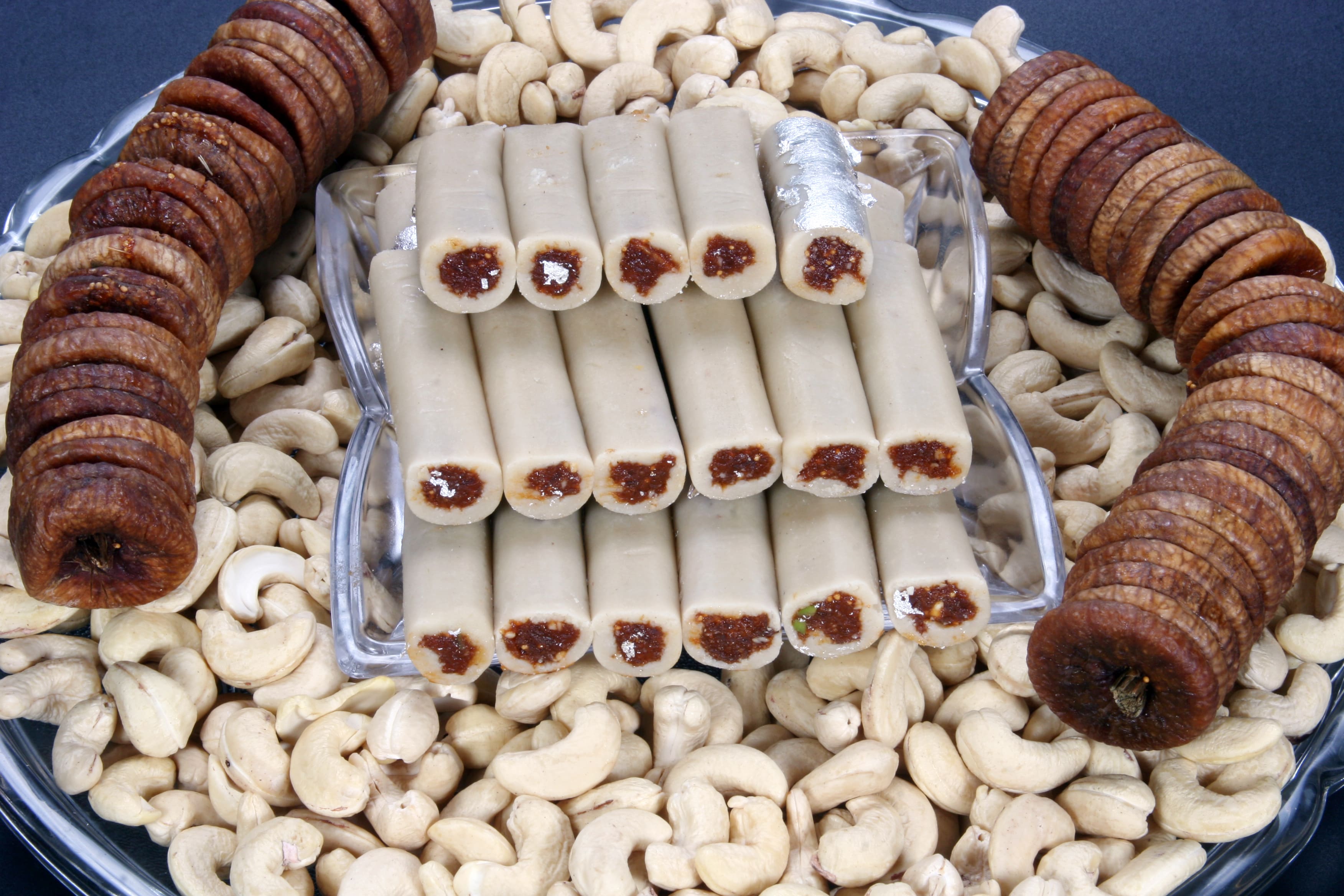 Caramel Anjeer Roll